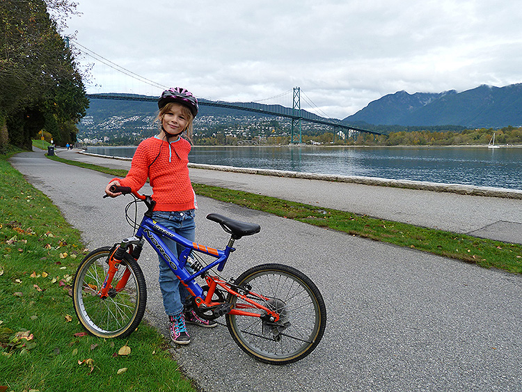Cycle the Stanley Park Seawall 